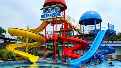 Kolam Renang Ricastro Water Zone Ciater: Alamat, Tiket Masuk, Ulasan & Foto